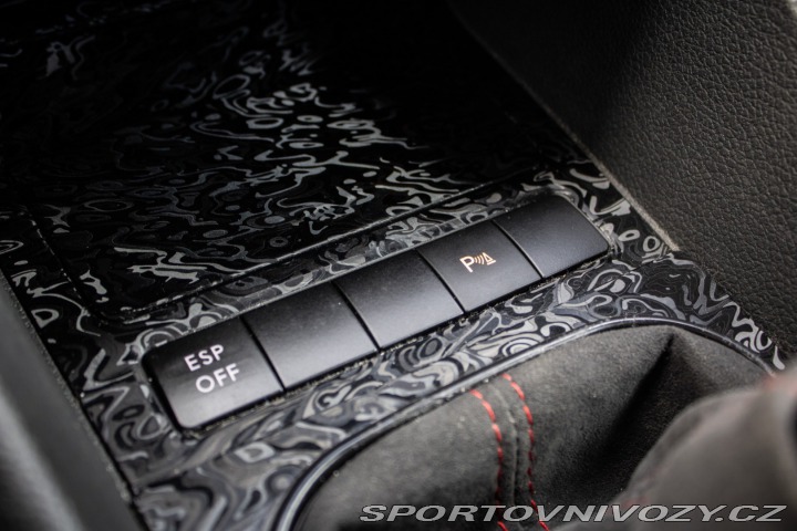 Volkswagen Golf 2.0 TFSI GTI, 155 kW, M6 2010
