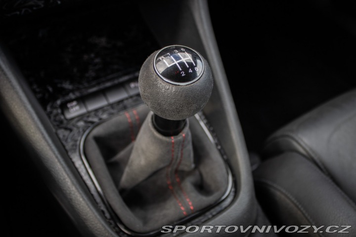 Volkswagen Golf 2.0 TFSI GTI, 155 kW, M6 2010