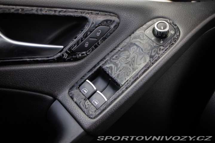 Volkswagen Golf 2.0 TFSI GTI, 155 kW, M6 2010