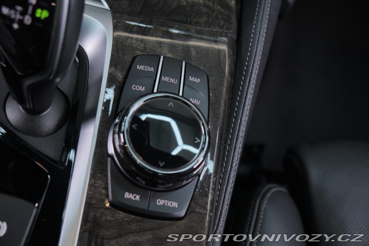 BMW 5 i xdrive 3.0 2019