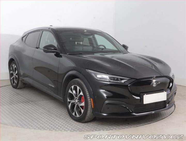 Ford Mustang Mach-E Standard Range AWD 2023