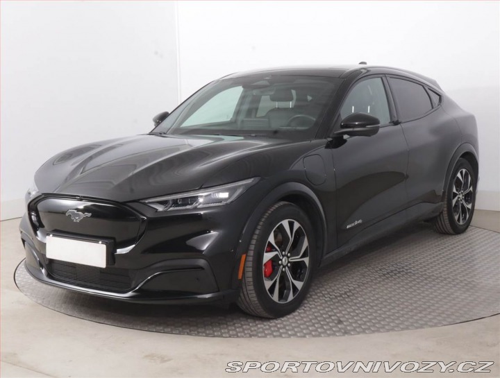 Ford Mustang Mach-E Standard Range AWD 2023