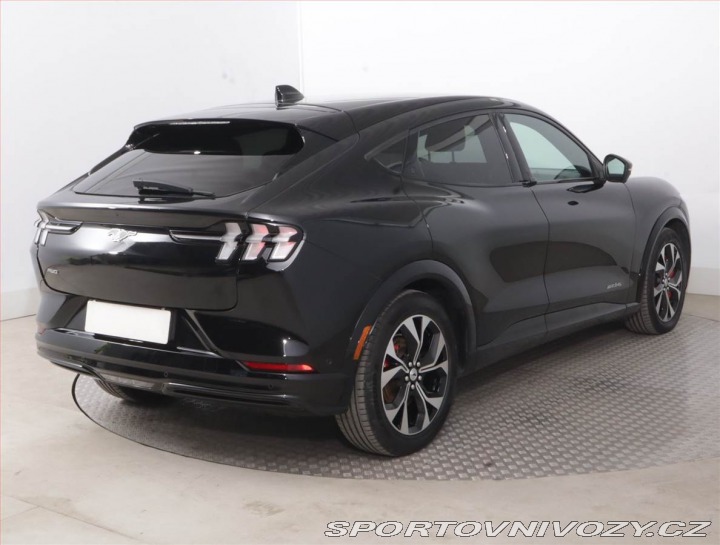 Ford Mustang Mach-E Standard Range AWD 2023