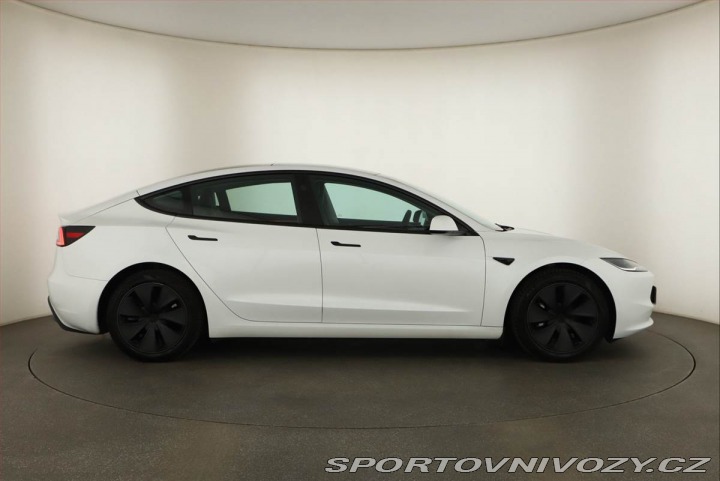 Tesla Model 3 Standard Range LFP, SoH 9 2023