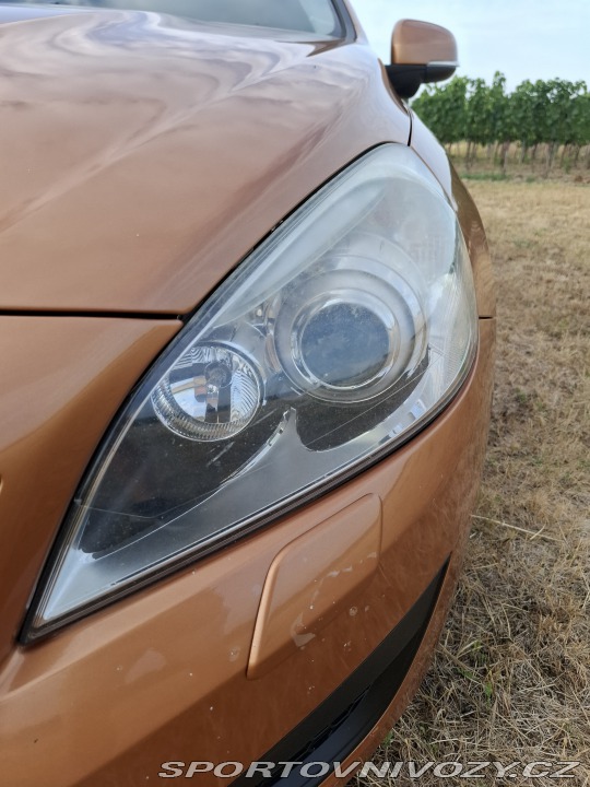 Volvo V60  2010