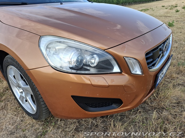 Volvo V60  2010