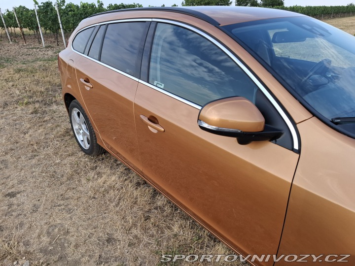 Volvo V60  2010