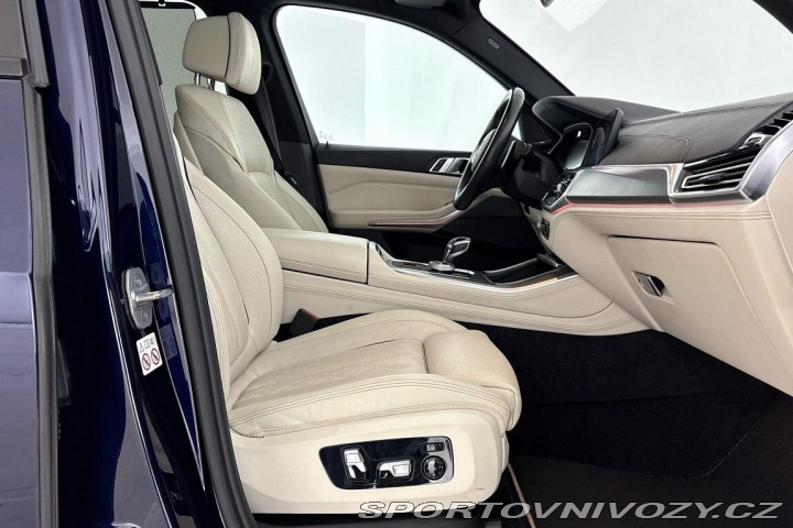BMW X5 M50i 2019