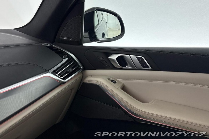 BMW X5 M50i 2019