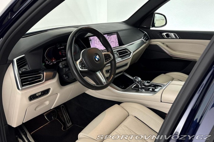 BMW X5 M50i 2019