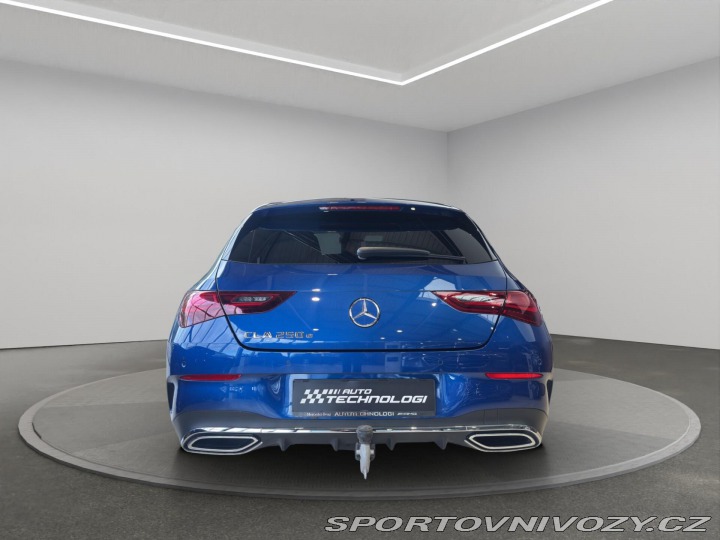 Mercedes-Benz CLA 250 e Shooting Brake AMG 2025