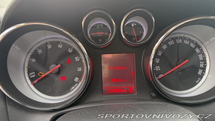 Opel Astra GTC 2012