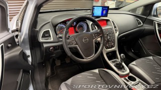 Opel Astra GTC 2012