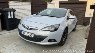 Opel Astra GTC 2012