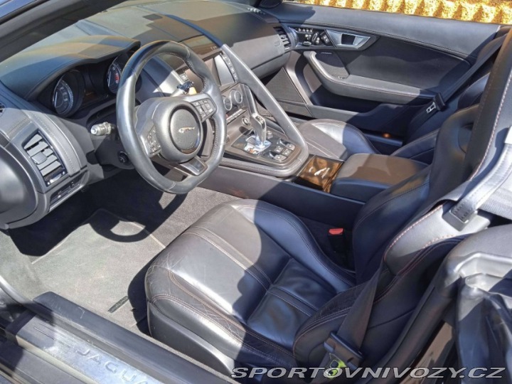 Jaguar F-Type V8 S 2015