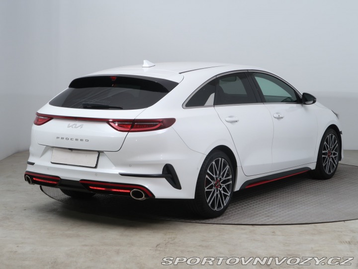 Kia ProCeed GT GT 1.6 T-GDI 2024