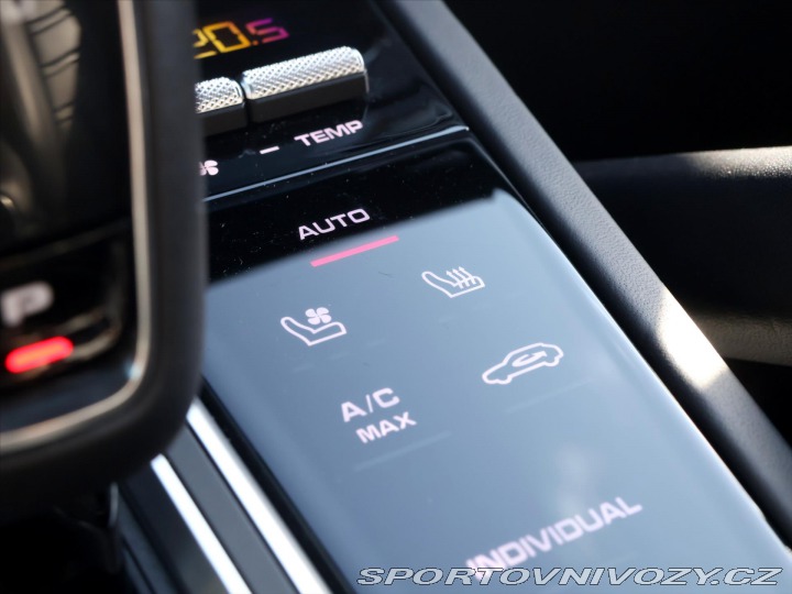 Porsche Cayenne 3,0 EHV 340kW Platinum DP 2022