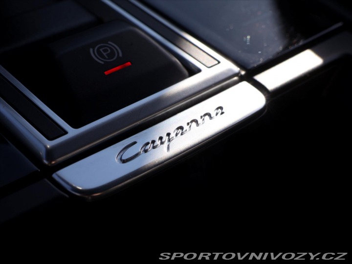 Porsche Cayenne 3,0 EHV 340kW Platinum DP 2022