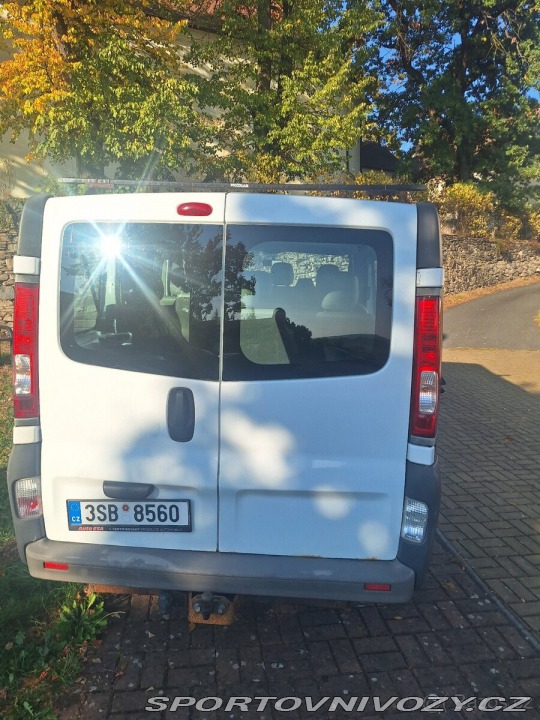 Opel Ostatní modely Vivaro 2,0 CDTI 66 kW - 9 míst 2013