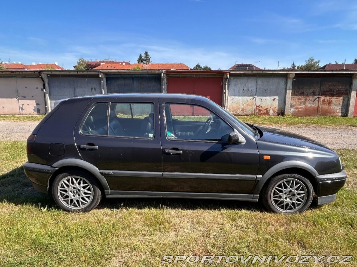 Volkswagen Golf 3,0   VR6 1993