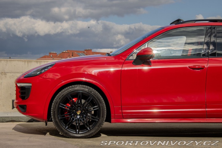 Porsche Cayenne S Diesel 4.2 V8 Bi-Turbo 2015
