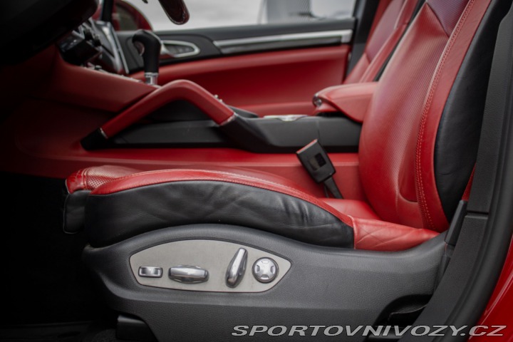 Porsche Cayenne S Diesel 4.2 V8 Bi-Turbo 2015