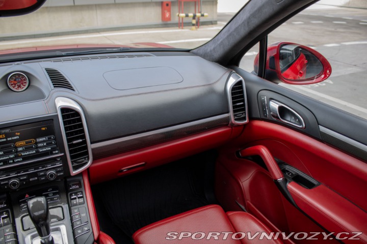 Porsche Cayenne S Diesel 4.2 V8 Bi-Turbo 2015