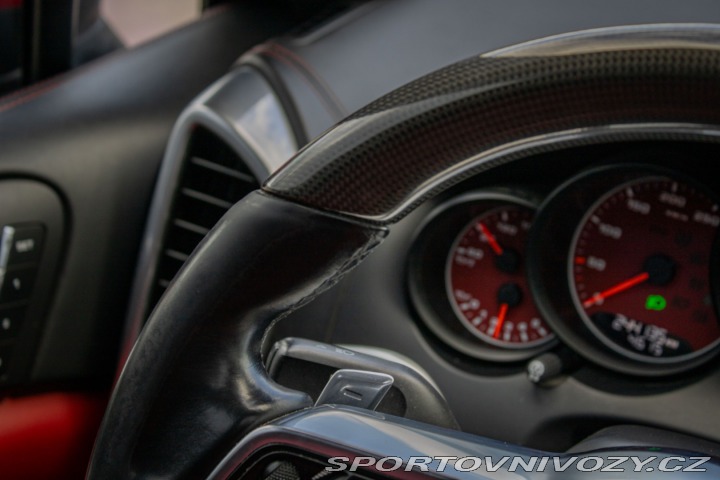 Porsche Cayenne S Diesel 4.2 V8 Bi-Turbo 2015