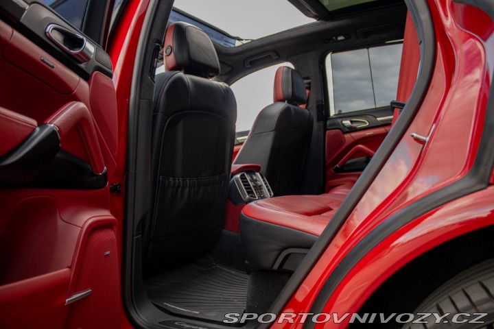Porsche Cayenne S Diesel 4.2 V8 Bi-Turbo 2015
