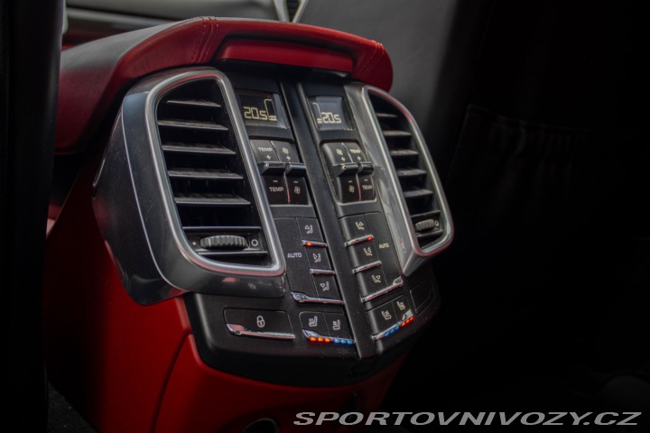 Porsche Cayenne S Diesel 4.2 V8 Bi-Turbo 2015