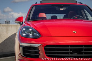 Porsche Cayenne S Diesel 4.2 V8 Bi-Turbo 2015