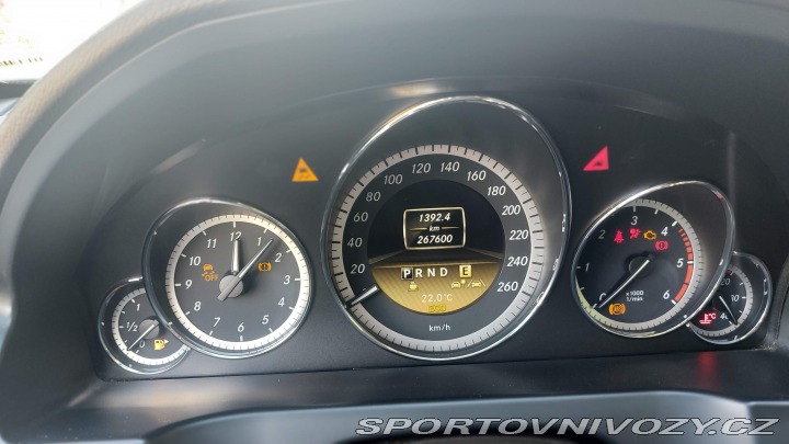 Mercedes-Benz E Coupé 2011