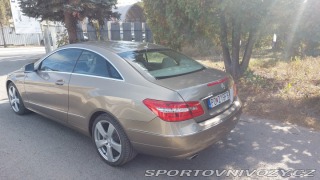 Mercedes-Benz E Coupé 2011