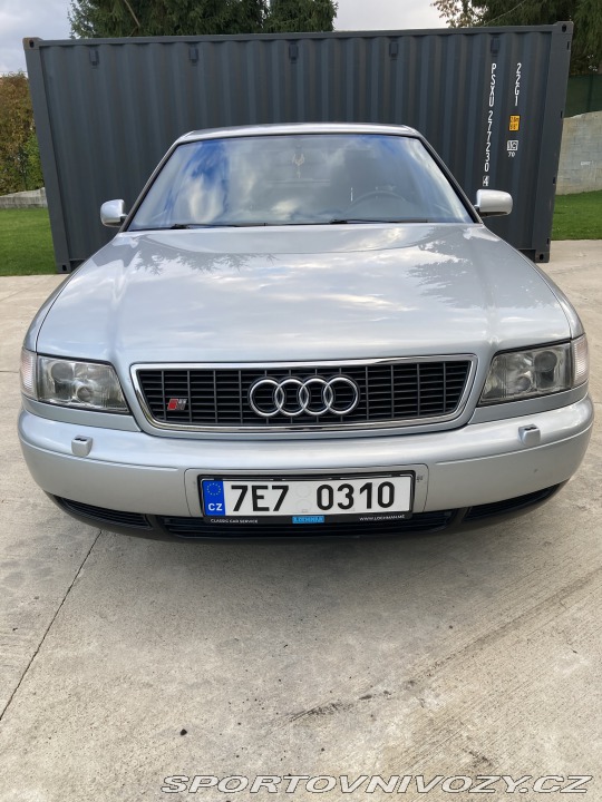 Audi S8 D2 1997