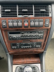 Audi S8 D2 1997