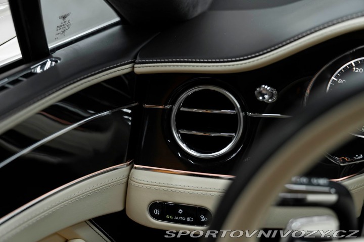 Bentley Continental GT Touring, City, Nočné v 2020