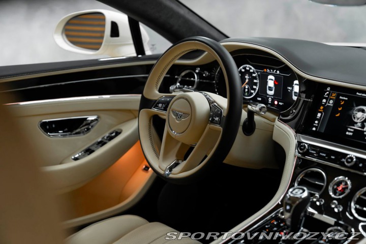 Bentley Continental GT Touring, City, Nočné v 2020
