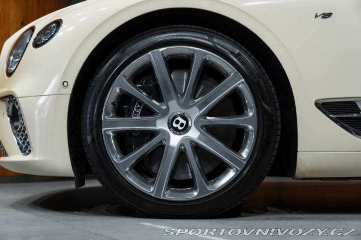 Bentley Continental GT Touring, City, Nočné v 2020