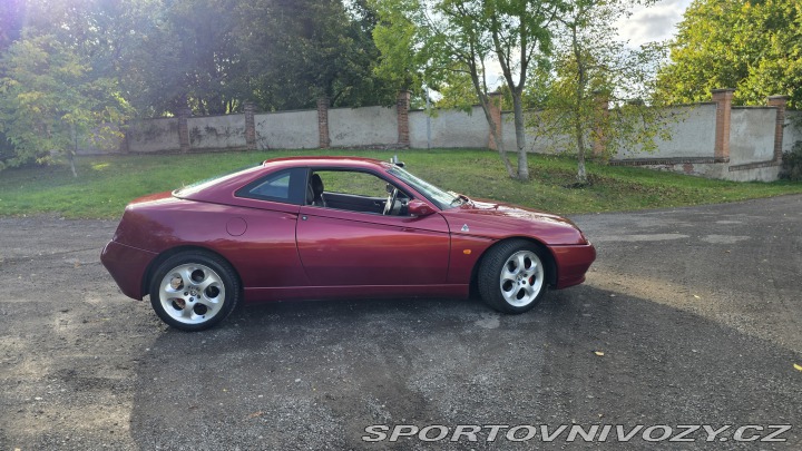 Alfa Romeo GTV 2001