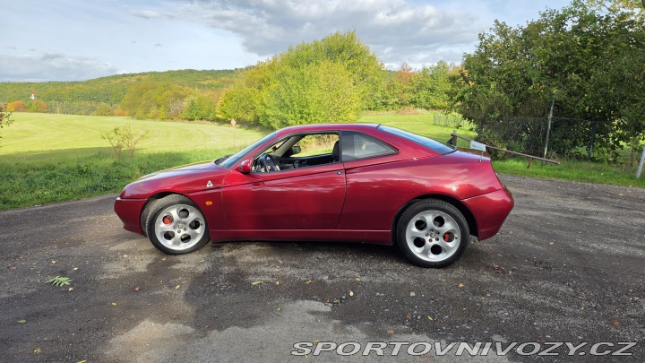 Alfa Romeo GTV 2001