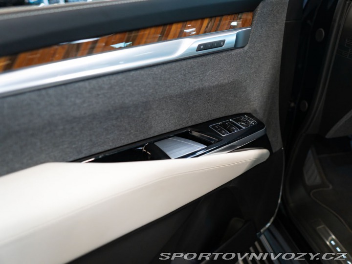 Ostatní značky Ostatní modely Cadillac Escalade 6.2 ESV Sport Platinum 20 2026
