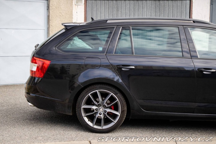 Škoda Octavia RS Combi 2.0 TDI RS 4x4 DSG 2016