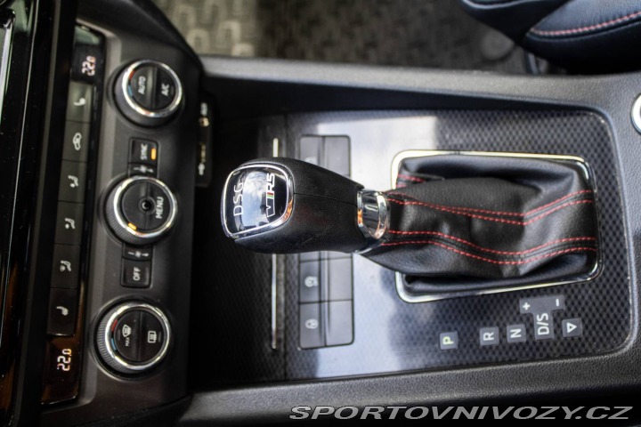 Škoda Octavia RS Combi 2.0 TDI RS 4x4 DSG 2016
