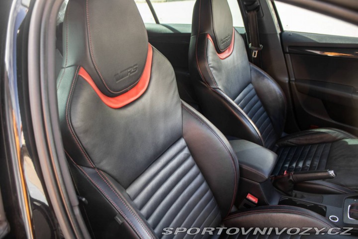 Škoda Octavia RS Combi 2.0 TDI RS 4x4 DSG 2016