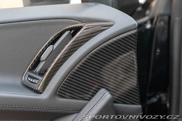 Audi R8 2024