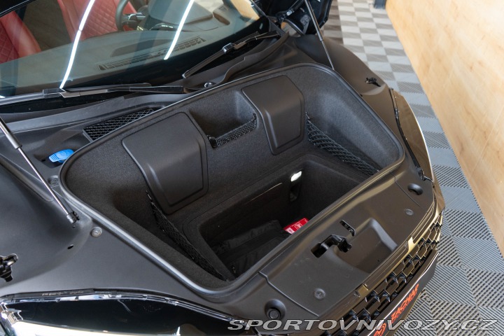 Audi R8 2024