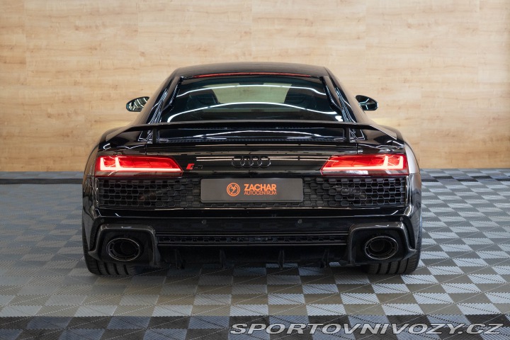 Audi R8 2024