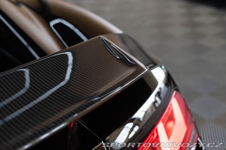 Audi R8 2024