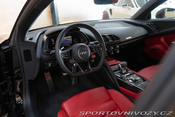 Audi R8 2024