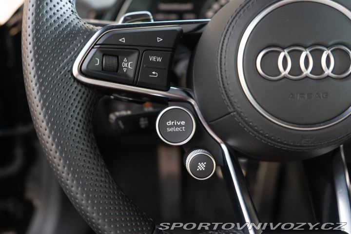 Audi R8 2024